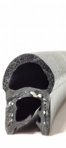 Uszczelka krawędziowa zbrojona górna szeroka T-16 na krawędź 4-8 mm