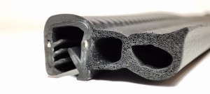 Uszczelka krawędziowa zbrojona boczna T-134 na krawędź 2-4 mm